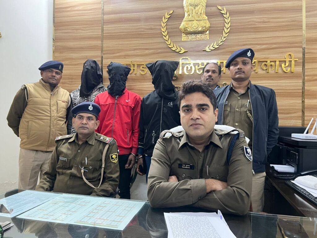 बाईक चोर गिरोह के दो चोर, अवैध देशी कट्टे के साथ हुए गिरफ्तार!