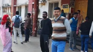 जिला महिला अस्पताल में लापरवाही का आरोप, प्रसव के दौरान मां-बच्चे की मौत