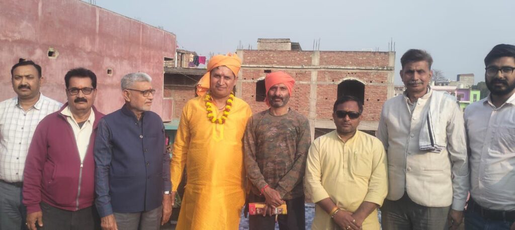 सीता संवाद आध्यात्मिक एवं साहित्य की यात्रा कार्यालय बसबरिया का शुभारंभ हुआ। मुख्य अतिथि प्रसिद्ध कथा वाचिका पूर्णिमा गार्गी की उपस्थिति में संयोजक संत भूषण दास,संरक्षक विमल कुमार परिमल,संरक्षक गुरुदेव प्रसाद सिंह एवं सीता संवाद के निदेशक आग्नेय कुमार ने मंगलाचरण गायन कर शुभारंभ किया।सीताराम नाम संकीर्तन हुआ।मातृशक्ति द्वारा कथावाचिका की आरती की गई एवं अंग वस्त्र से सम्मानित किया गया।