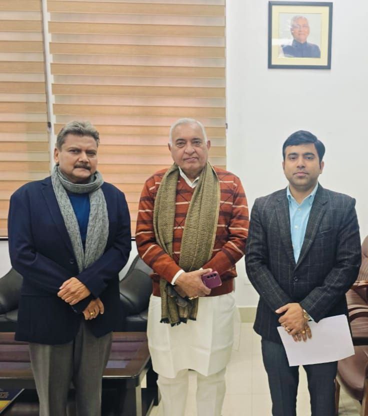 साथियों के लिए एक आवश्यक सूचना।