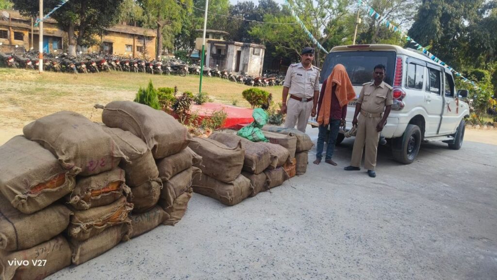 बैरगनिया थानांतर्गत एक अजमानतीय वारंटी को गिरफ्तार किया गया है। अग्रिम विधि सम्मत कार्रवाई की जा रही है।