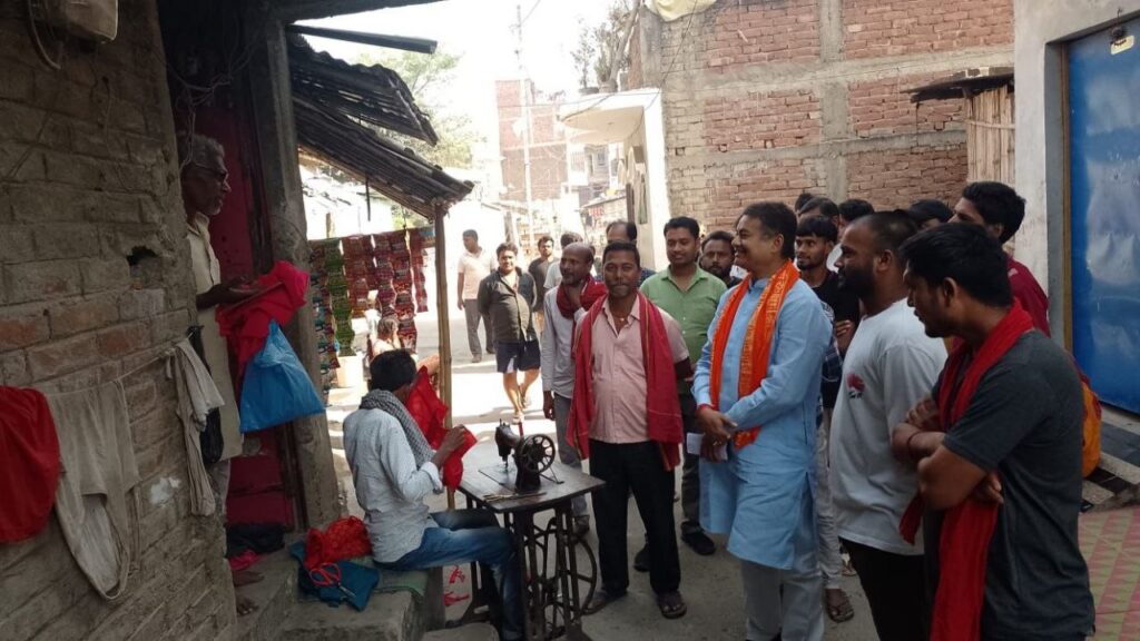 सीतामढ़ी नगर निगम अंतर्गत भारतीय जनता पार्टी नगर मंडल पश्चिमी के वार्ड संख्या 16, चक महिला में आज विशाल कुमार के नेतृत्व में जनसंपर्क अभियान चलाया गया।