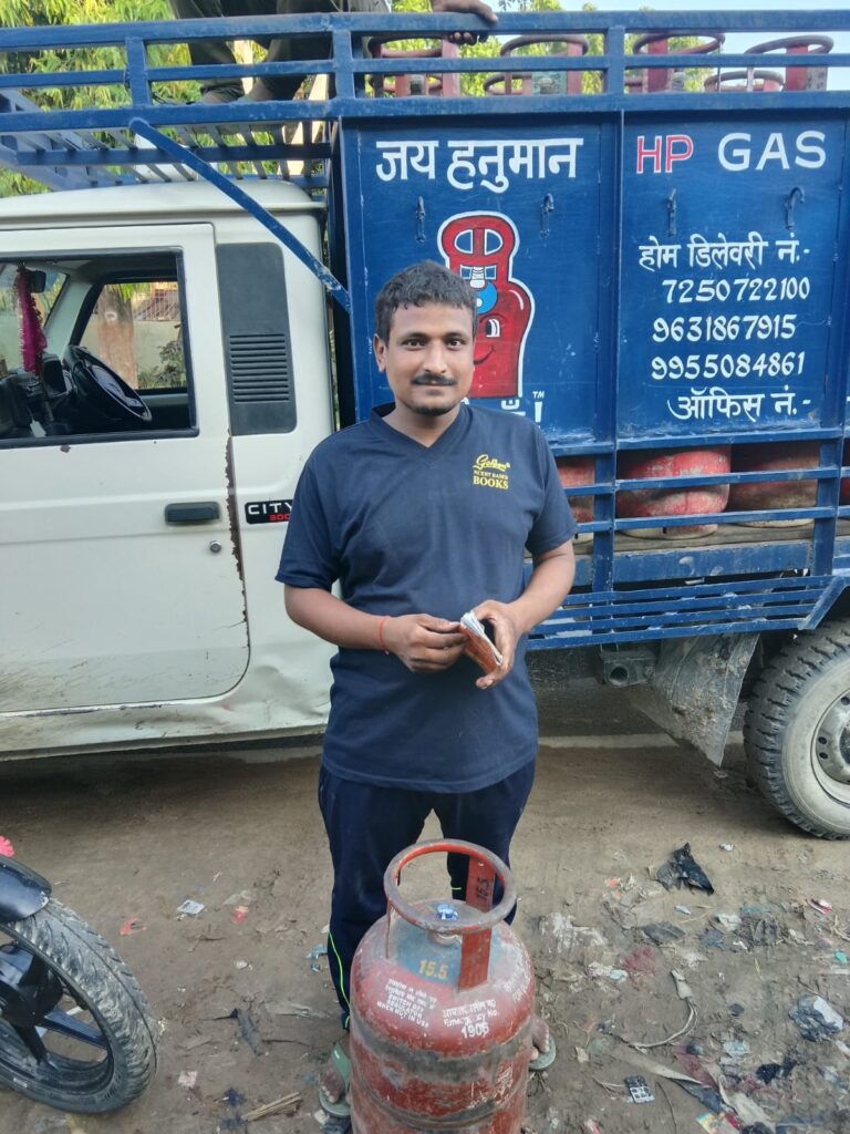 *⬛दिनांक-17.06.2026 को 53 हजार 484 एलपीजी गैस सिलिंडर का स्टॉक उपलब्ध*