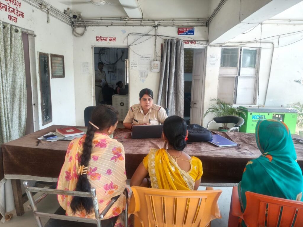 सीतामढ़ी के सभी थानों में महिला हेल्प डेस्क सक्रिय, शिकायतों पर त्वरित कार्रवाई के निर्देश