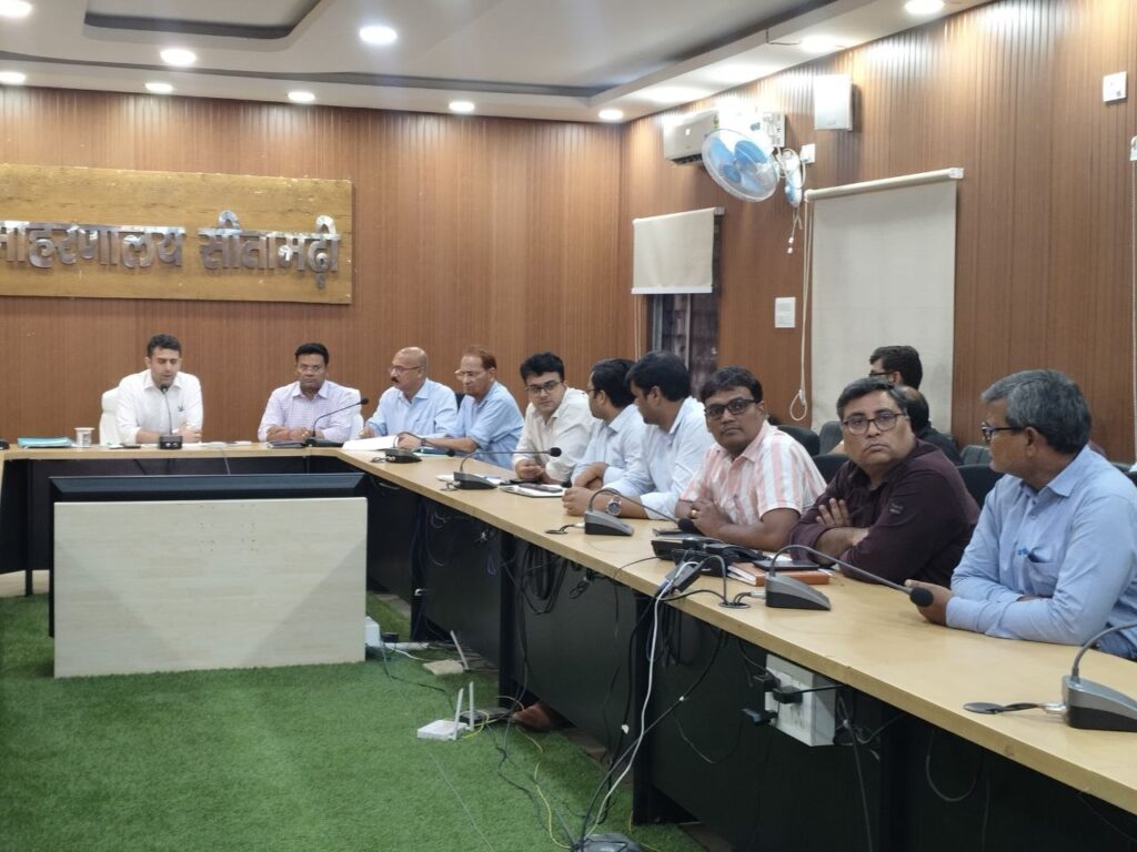 सीतामढ़ी में TB मुक्त भारत अभियान की समीक्षा, DM ने दिए सख्त निर्देश | रोज होगी लक्ष्य की निगरानी