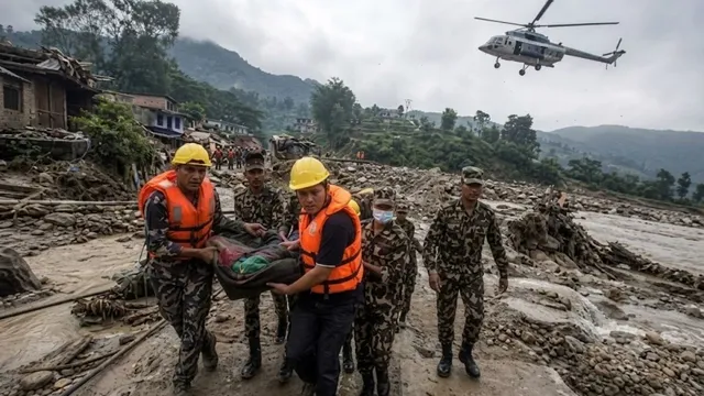 नेपाल त्रासदी में अब तक 788 लोगों की मौत, 2500 से ज्यादा लापता; युद्ध स्तर पर चल रहा रेस्क्यू