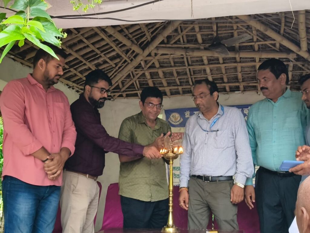 मधुबनी में किसानों को मिला वैज्ञानिक खेती का मंत्र, मखाना उत्पादन और उद्यमिता पर दिया गया प्रशिक्षण