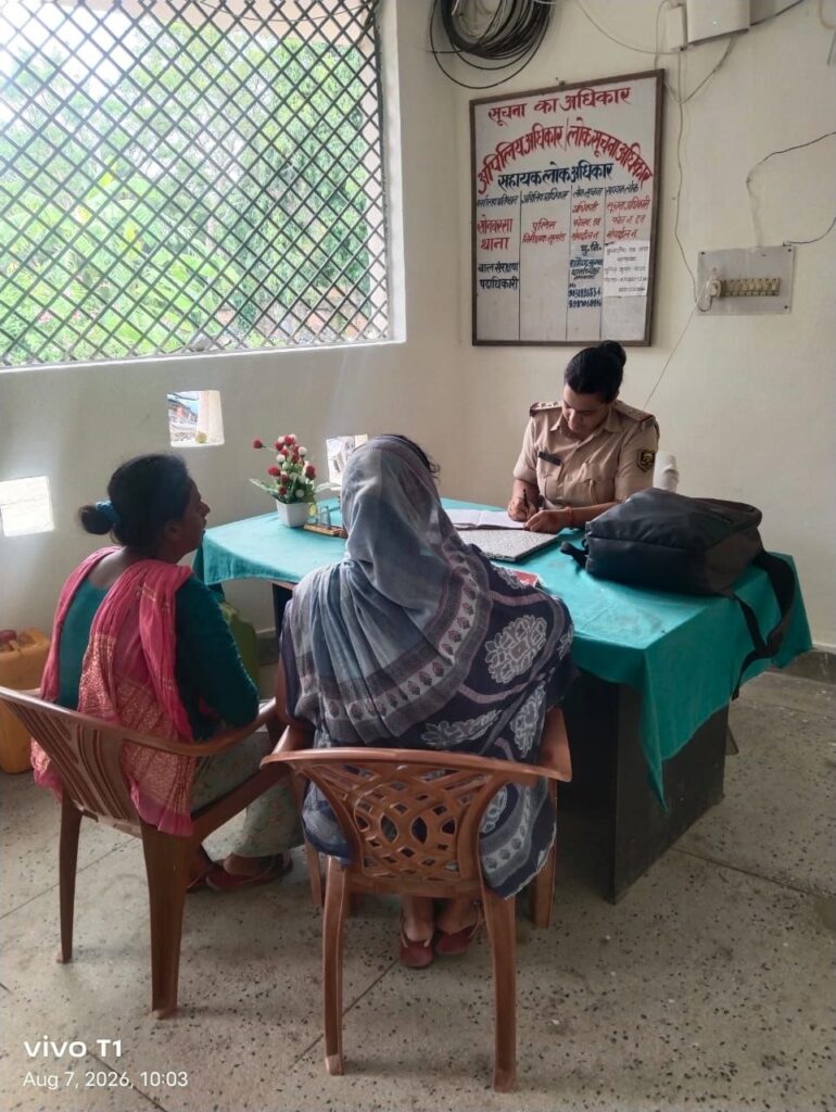 सीतामढ़ी के थानों में महिला हेल्प डेस्क सक्रिय, महिला फरियादियों की शिकायतों पर त्वरित कार्रवाई