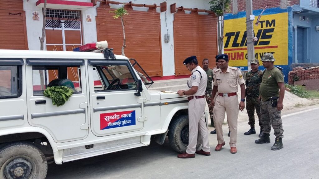 सीतामढ़ी में सुरक्षा व्यवस्था को लेकर पुलिस का औचक निरीक्षण, गश्ती और Dial-112 की सक्रियता जांची