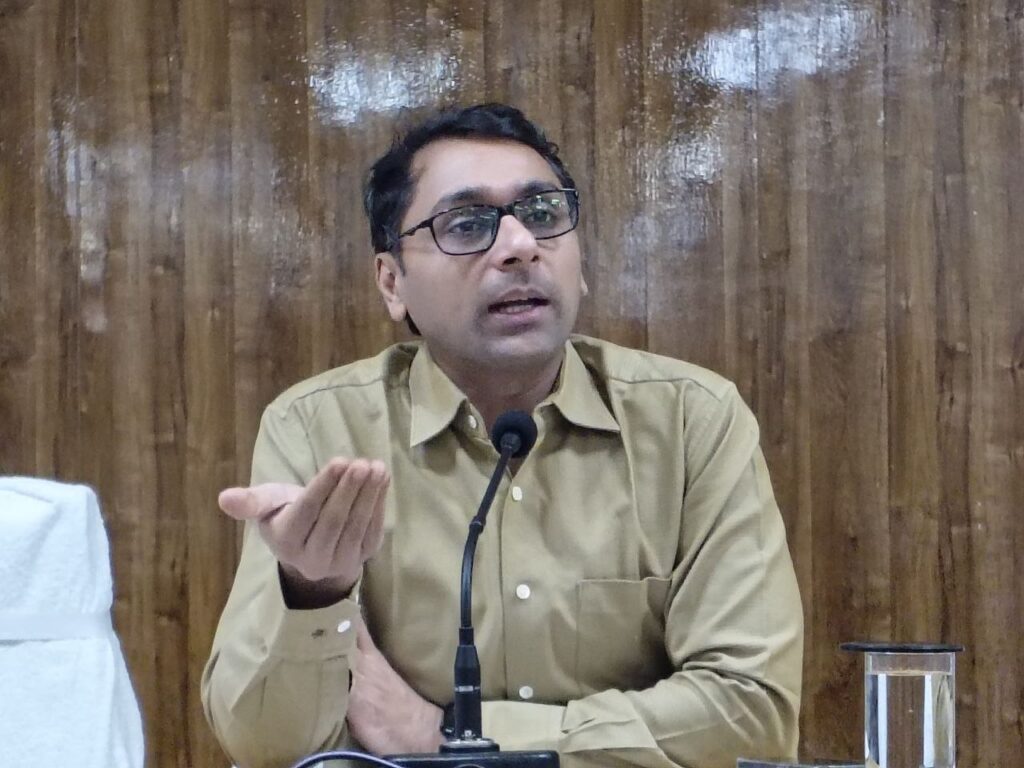 पीएम सूर्य घर मुफ्त बिजली योजना के क्रियान्वयन में तेजी लाने का निर्देश