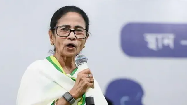 TMC के संगठनात्मक विवाद पर चुनाव आयोग ने नहीं दिया अंतरिम आदेश, 16 सितंबर तक दस्तावेज जमा करने का निर्देश