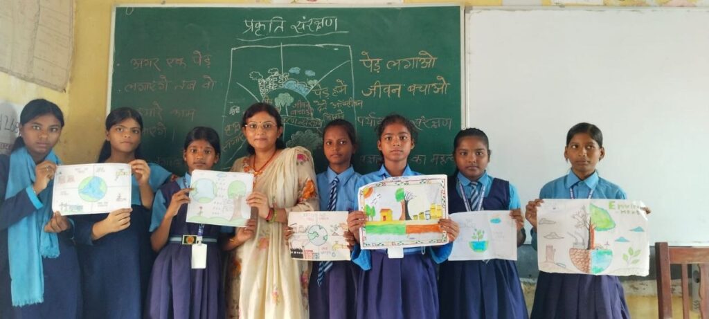 गांधी जयंती पर वाटसन मध्य विद्यालय में पेंटिंग एवं निबंध लेखन प्रतियोगिता आयोजित*