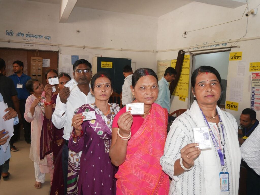 बिहार विधान सभा के तिरहुत स्नातक एवं शिक्षक निर्वाचन क्षेत्र का द्विवार्षिक निर्वाचन-2026 जिला में शांतिपूर्ण एवं निष्पक्ष संपन्न